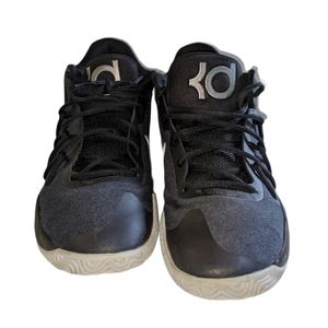 Nike KD Trey 5 V High Tops Sz 8.5 